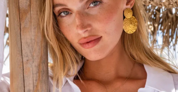 Gift Stylish Valentine Earrings to Your Loved One
