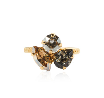 Ana Ring Black Golden