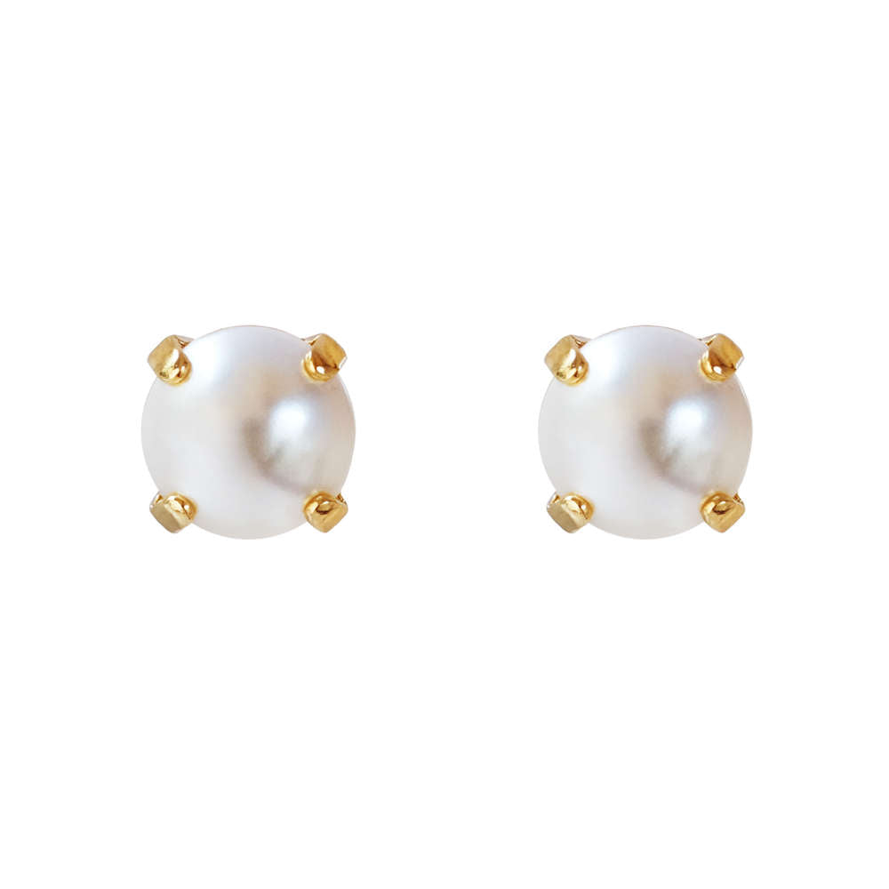Classic Stud Earrings Pearl