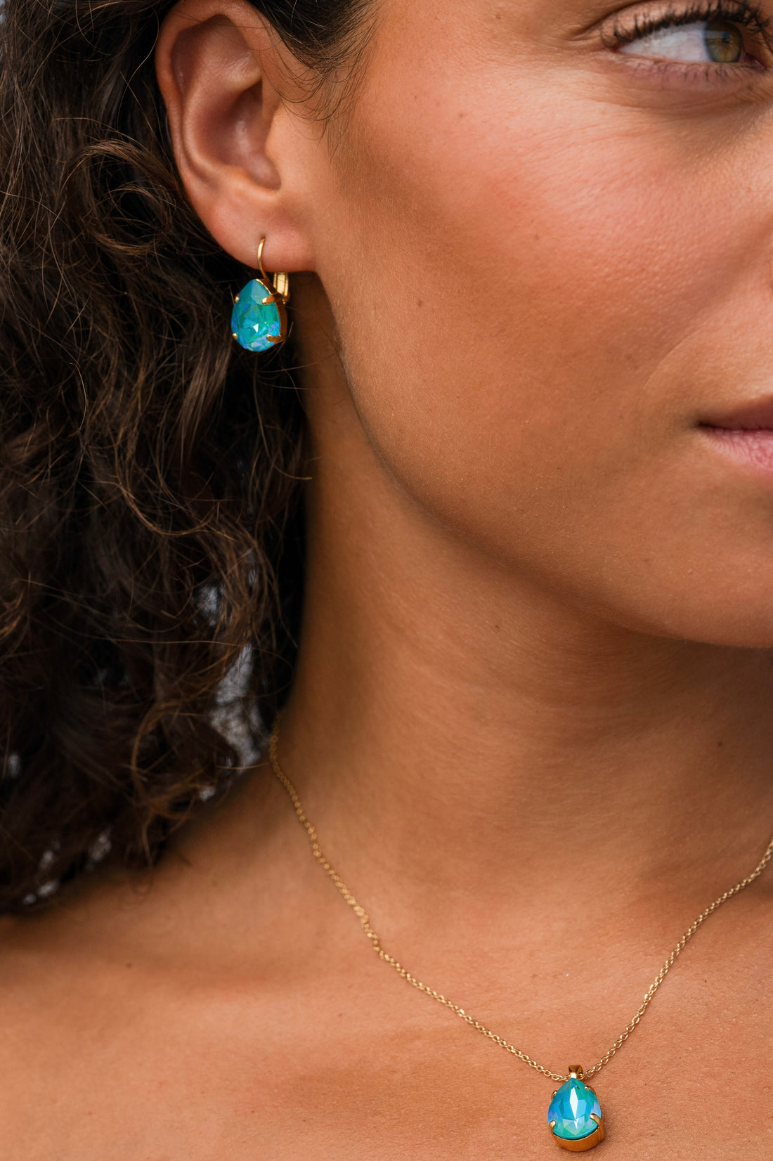 Mini Drop Clasp Earrings Laguna Delite