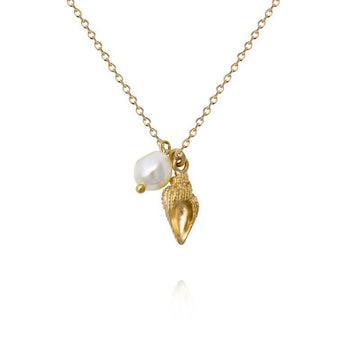 Shell Pearl Necklace